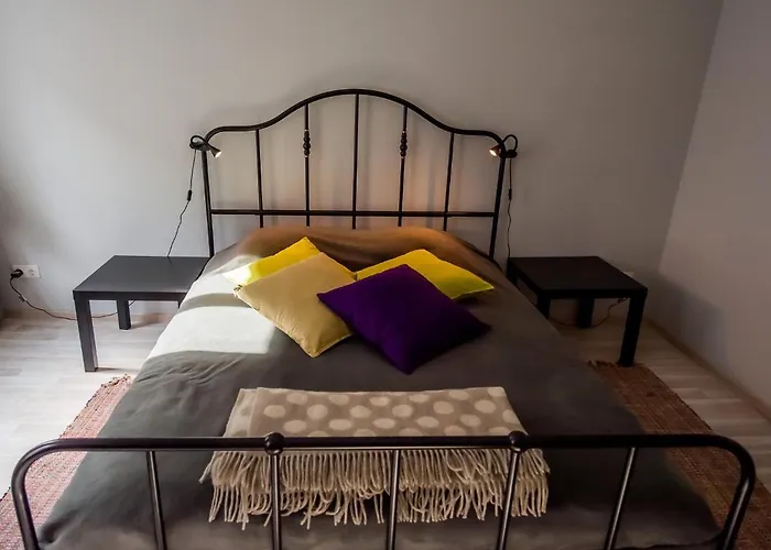 Cosy 2-room Near The Centre *