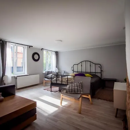 Cosy 2-room Near The Centre 公寓 *